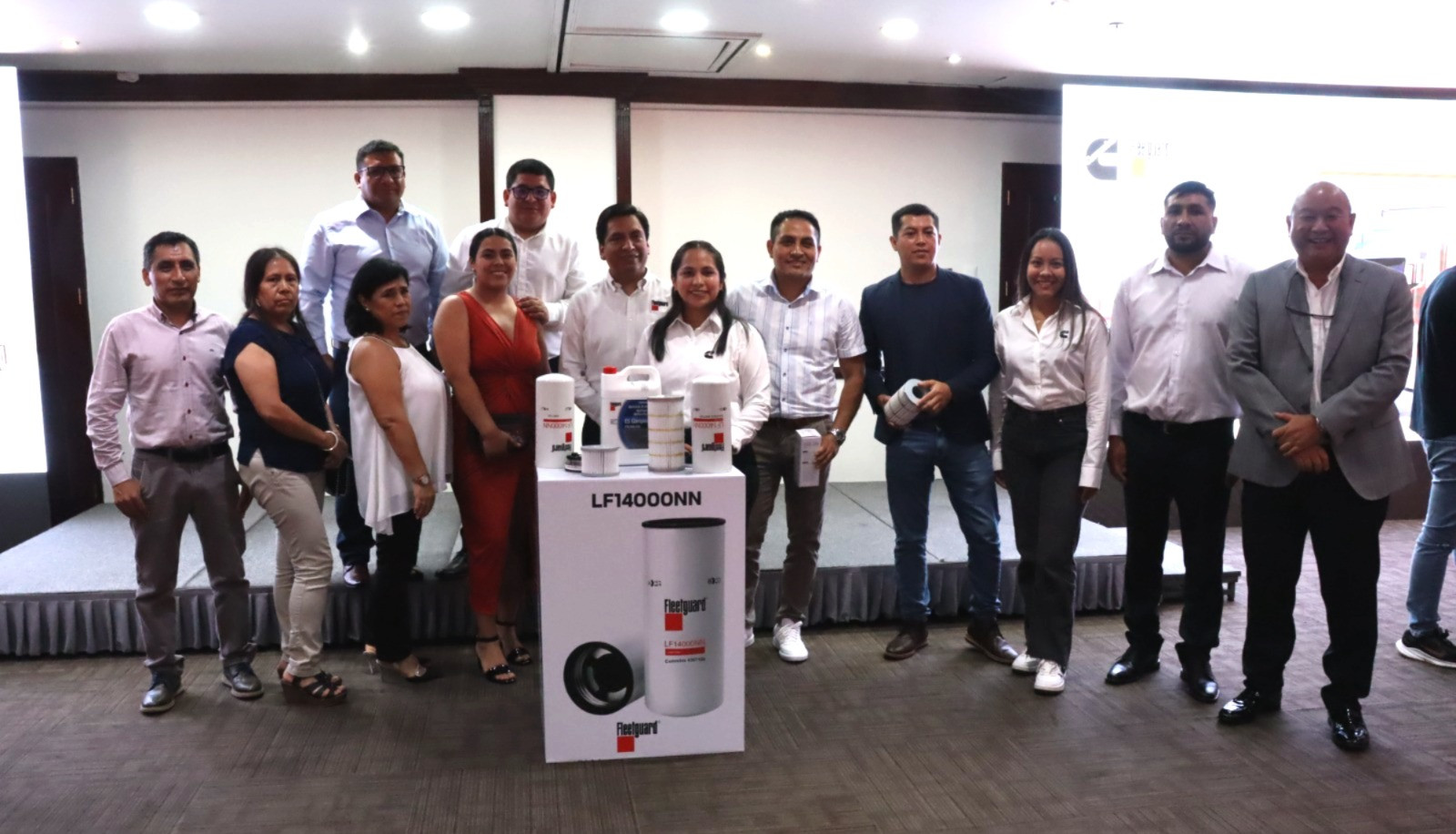 encuentro de resellers de fleetguard y cummins